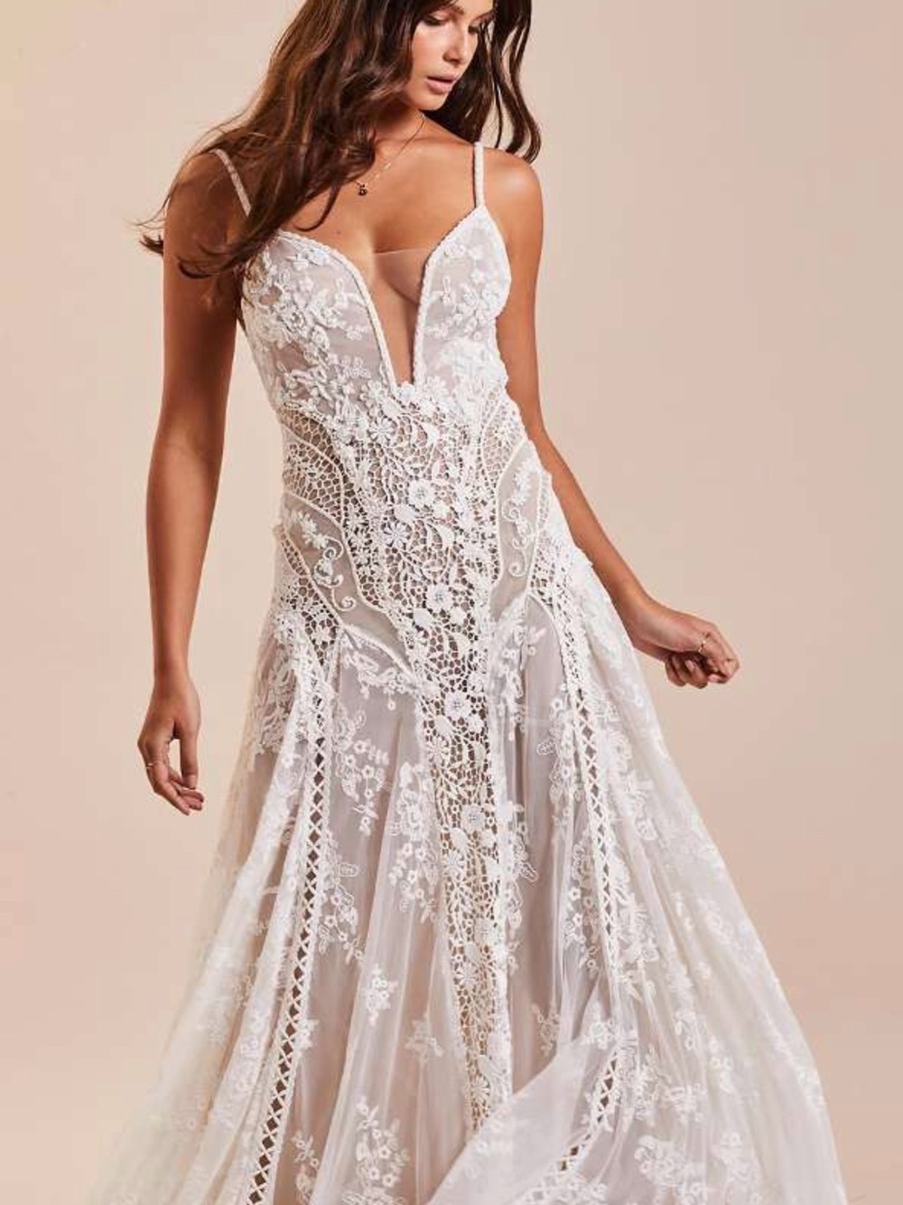 Romantic White Lace Bridal gown - Violeta